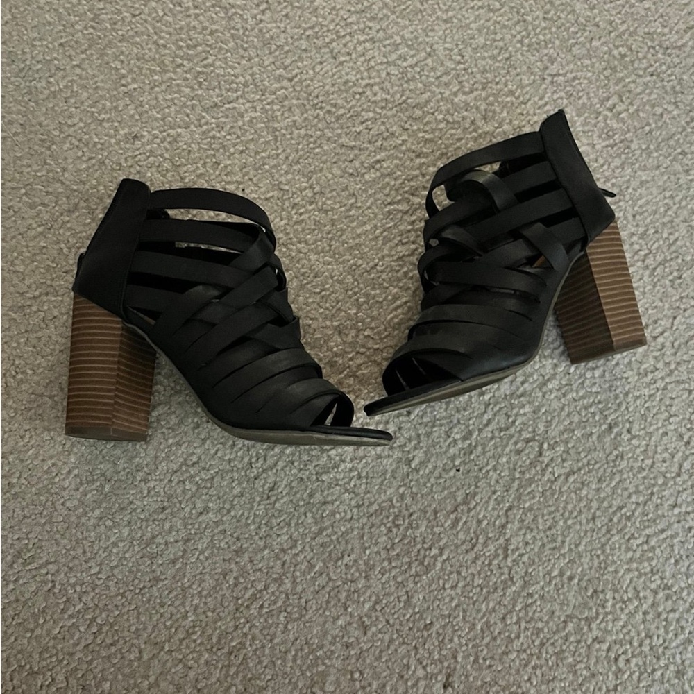 Maurice’s strappy heels